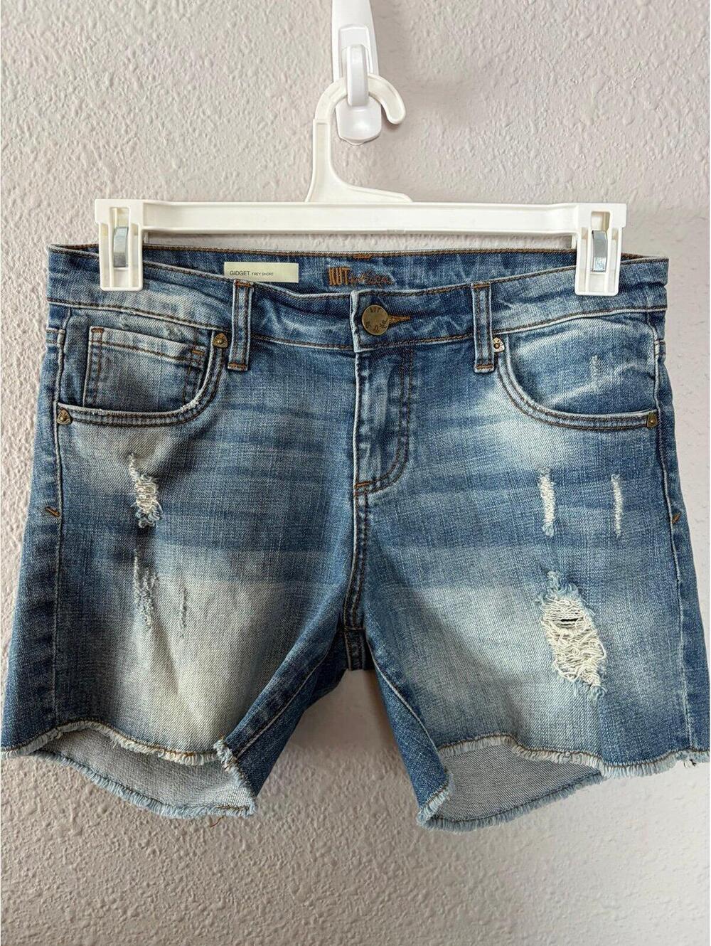 Kut from the Kloth Gidget Frey Short size 6